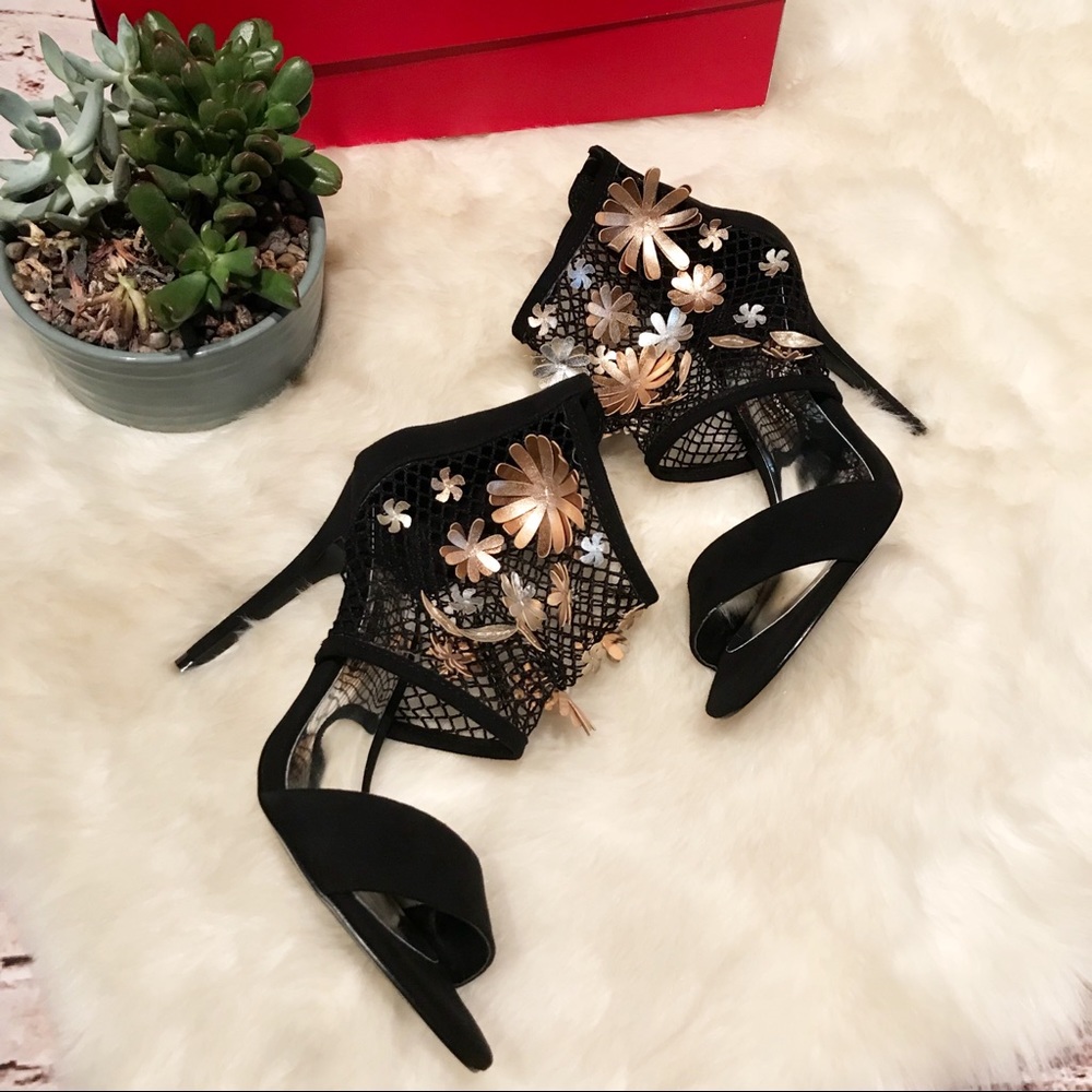Floral High Heels - Picture 5 of 6